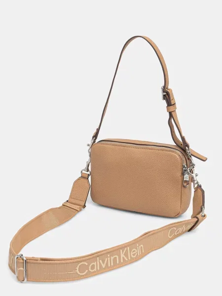 Calvin Klein Válltáska világosbarna bézs