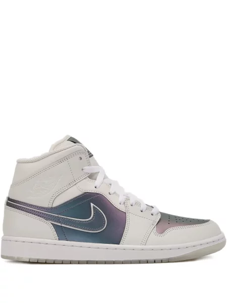 Sneakerși Jordan alb