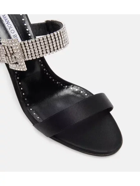 Papuci tip mules Manolo Blahnik din satin negru