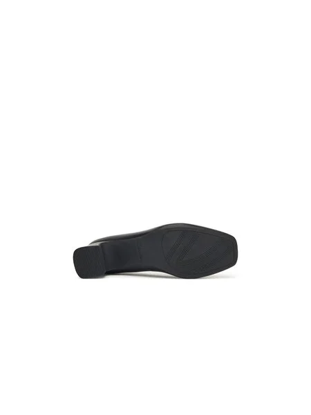 Körömcipők Clarks Fernie Court fekete