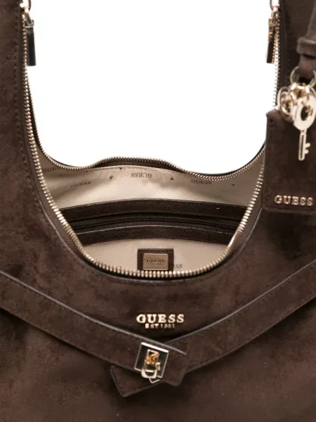 Τσάντα Guess σουέτ με αγκράφα καφέ