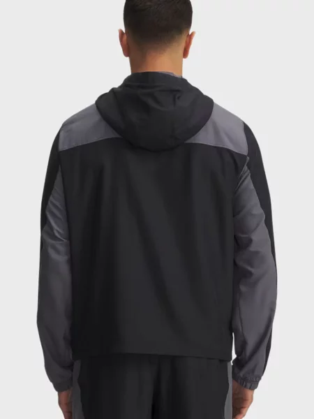 Вітровка Under Armour чорна