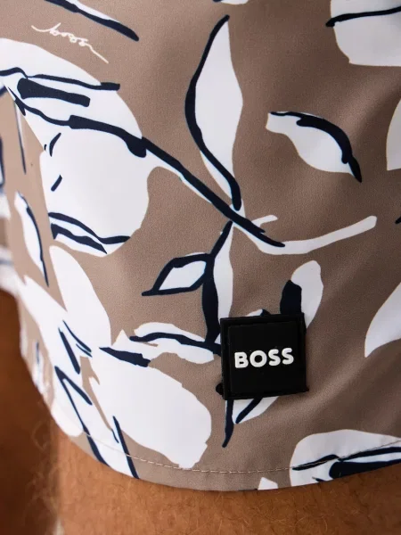 Шорты Boss