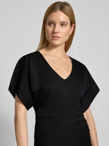 Dopasowana sukienka maxi z dekoltem w serek model PAMANTI' Drykorn czarna