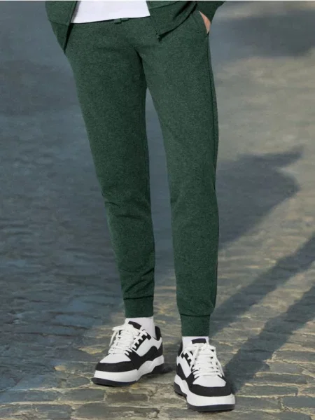 Sinsay Spodnie dresowe zielony