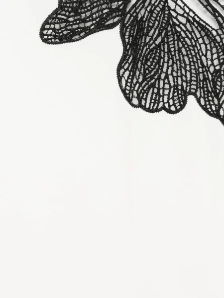 Koszulka Patrizia Pepe w kwiatki z naszywkami biała