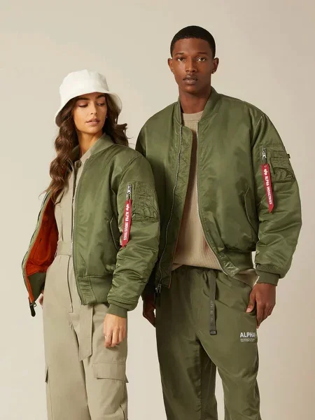 Alpha Industries Демісезонна куртка зелений