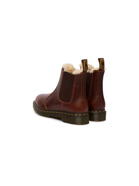 Členková obuv s elastickým prvkom Dr. Martens Leonore Faux Fur Lined hnedá