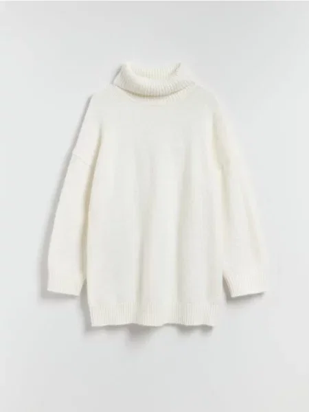Reserved Pulover lung cu guler înalt crem