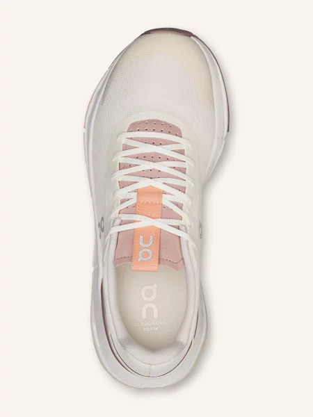 On Sneakersy Cloudnova Form 2 beige białe