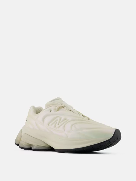 Кроссовки New Balance бежевые