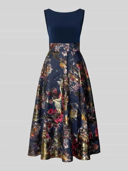 Sukienka wieczorowa z dekoltem w łódkę Christian Berg Cocktail granatowa