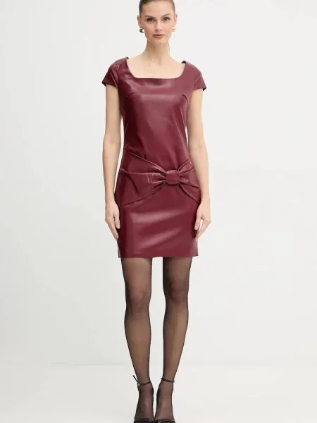 Guess sukienka ALIENOR mini prosta bordowy