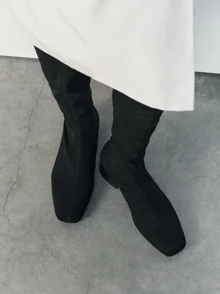 Vagabond Shoemakers ботуши под коляното дамски MONA черно