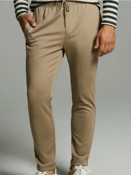 Sinsay Spodnie dresowe ze strukturalnej dzianiny Inny