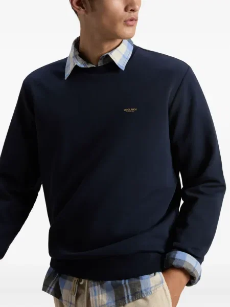 Pulover Woolrich cu decolteu rotund negru