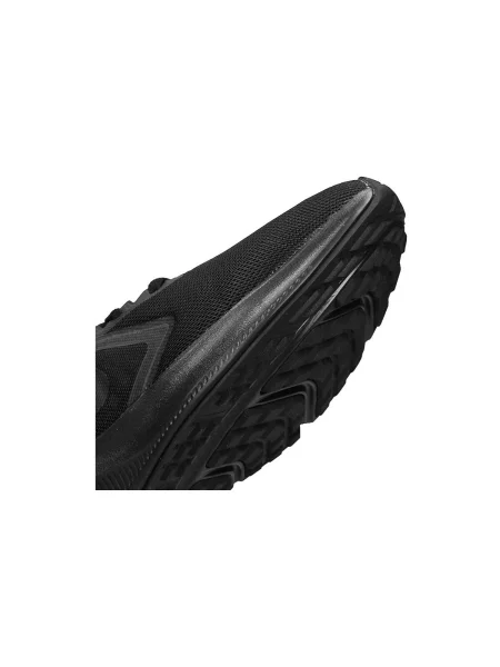 Tenisky Nike čierna