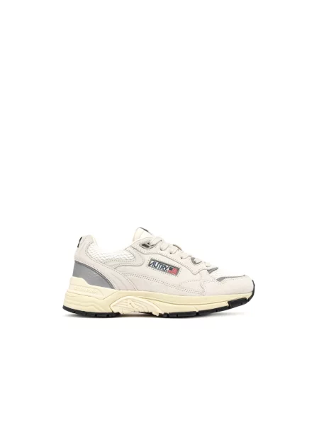 Sneakersy Autry zamszowe białe