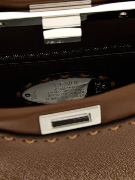 Geantă Fendi Peekaboo maro