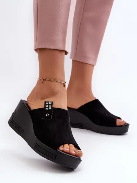 Sandali Vinceza s platformo črna