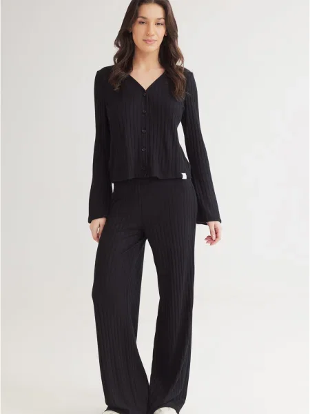 Pantaloni negru