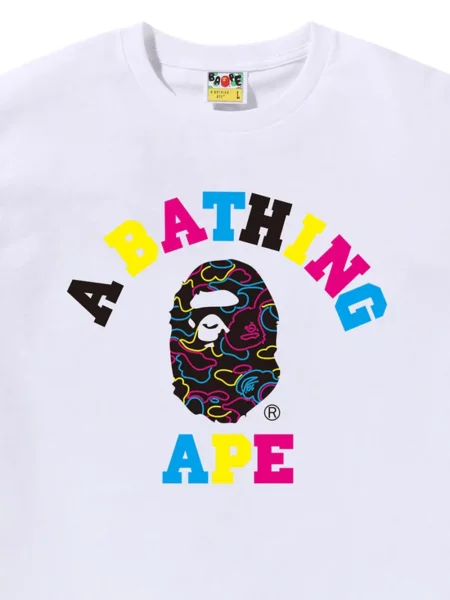 Tricou A Bathing Ape® cu imagine alb