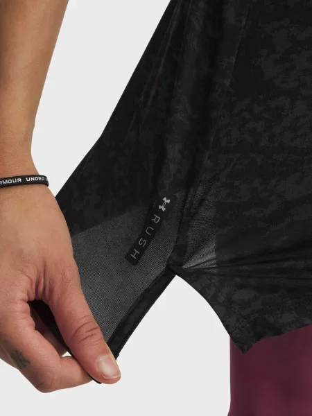 Спортивная футболка Under Armour с принтом черная