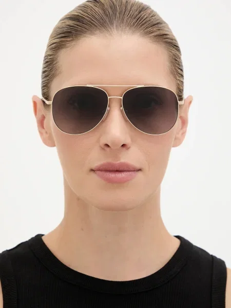 Слънчеви очила Michael Kors златисто