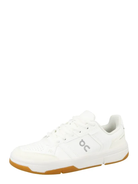 Sneakerși On alb