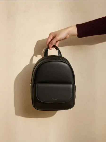 Елегантний рюкзак зі штучної шкіри чорний