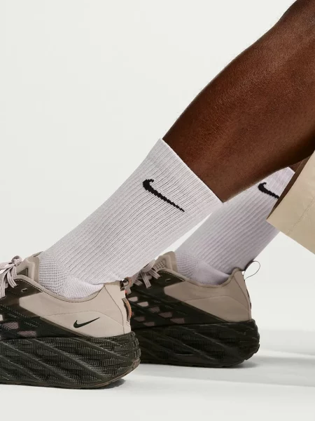 Nike Sportswear skarpety z bawełną Everyday Elevated beżowe
