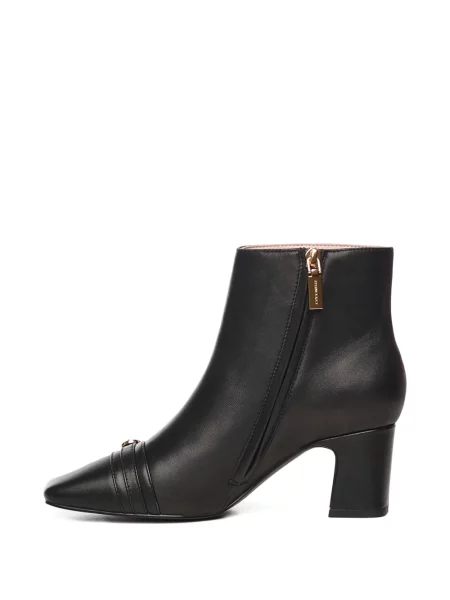 Botine Coccinelle cu cataramă negru