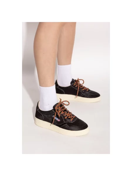 Sneakersy Autry skórzane brązowe