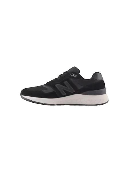Pantofi New Balance de drumeție negru