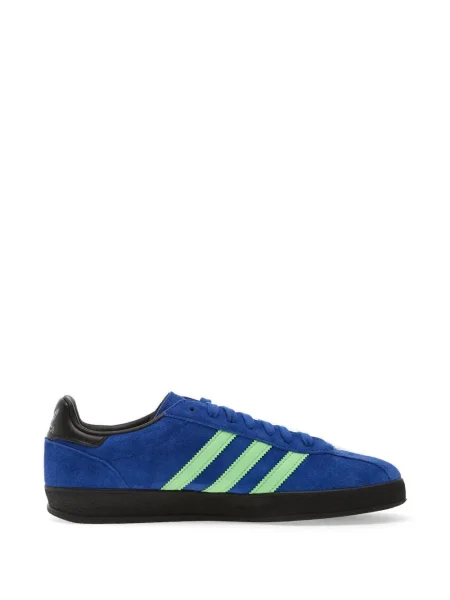 Pălărie Adidas cu dungi cu platformă din jerseu alb