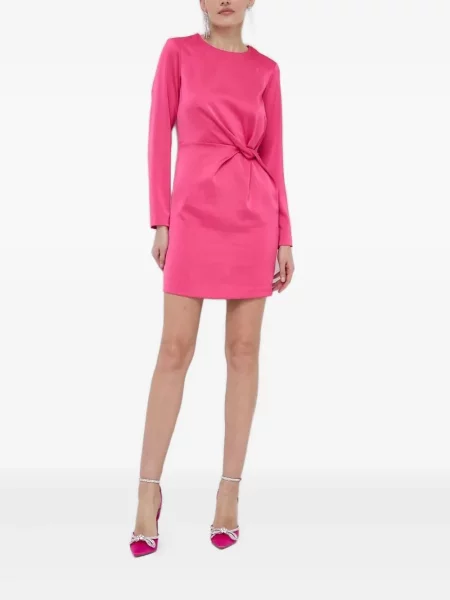 Rochie Silvian Heach din satin de costum roz