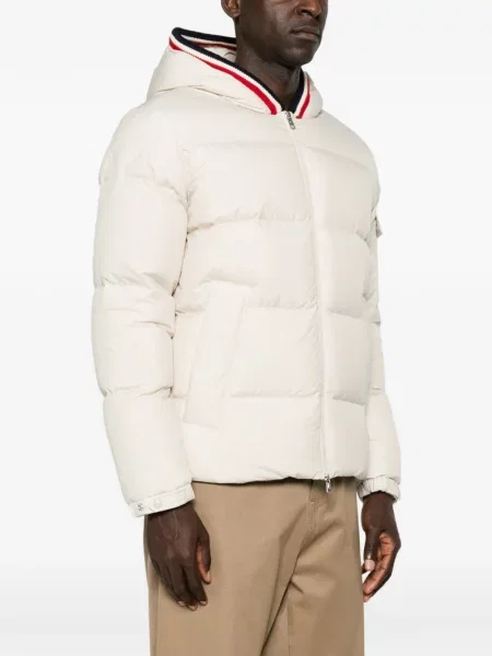 Geacă Moncler cu glugă