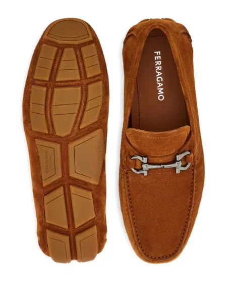 Pantofi loafer Ferragamo cu cataramă maro
