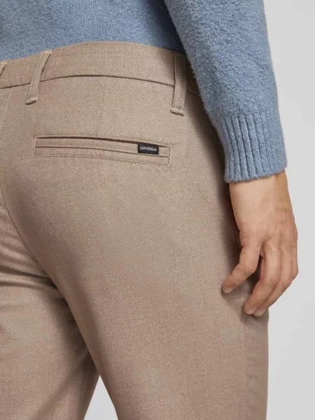 Spodnie sztruksowe w kroju regular fit z zapięciem na guzik model MONZA' Gabba