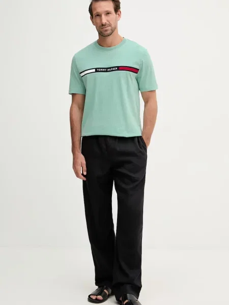 TOMMY HILFIGER Tričko mätová / červená / čierna biela
