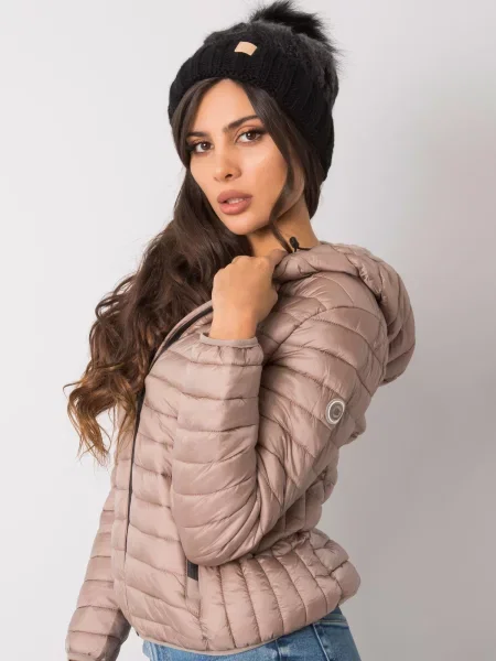 Kapa s šiltom Fashionhunters črna