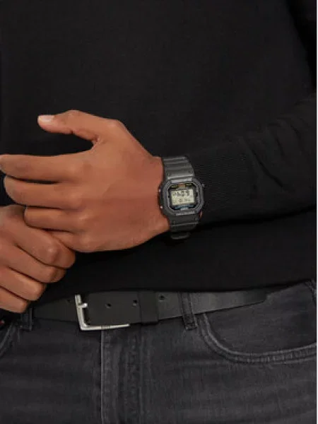 Ure G-shock črna