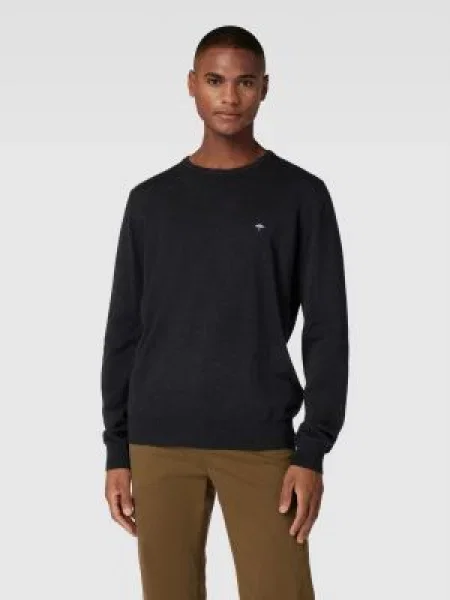 Sweter z dzianiny z wyhaftowanym logo Fynch-hatton