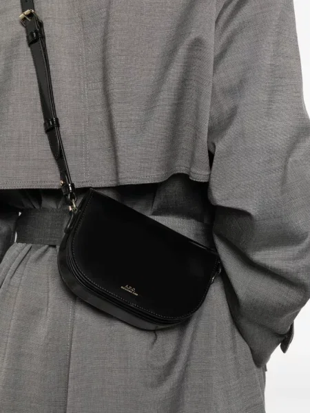 Geanta de piele A.p.c. din piele negru