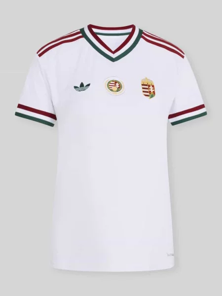 Koszulka w trykotowym stylu o kroju regular fit z aplikacją HFF Adidas Sportswear biała
