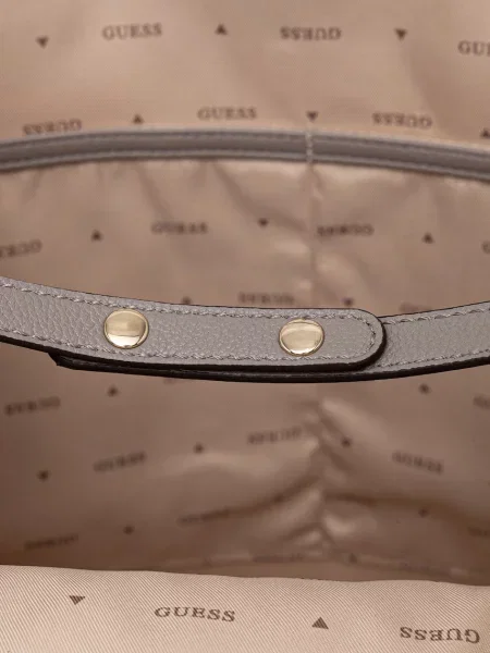 Сумочка Guess