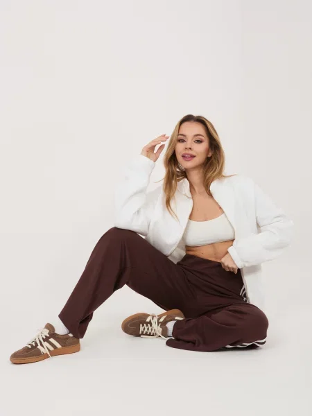 Pantaloni de trening Relevance alb