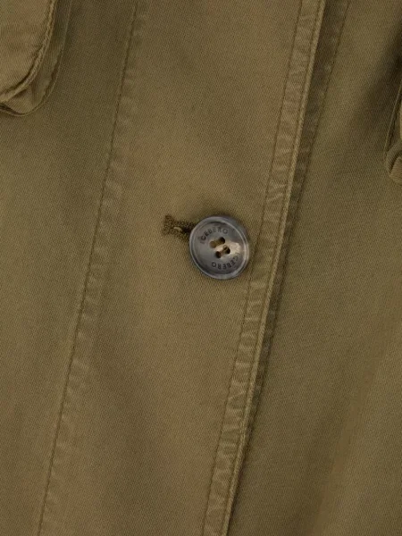 Яке Iceberg зелено