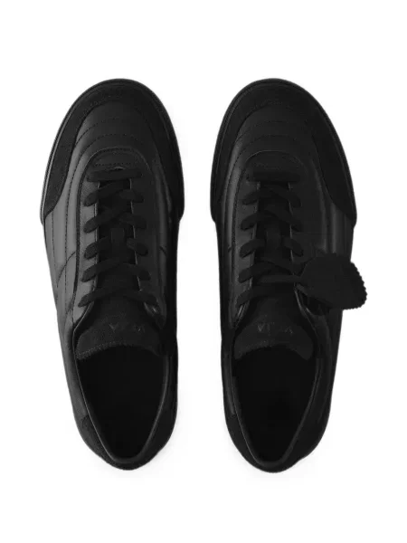Matlasat sneakerși Veja din piele negru