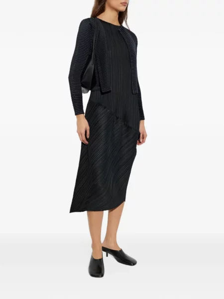 Жилетка Issey Miyake черно